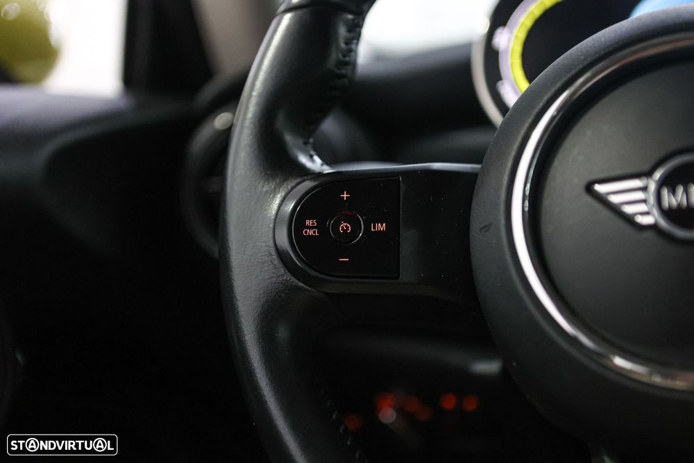 MINI 3 Portas Cooper SE - 11