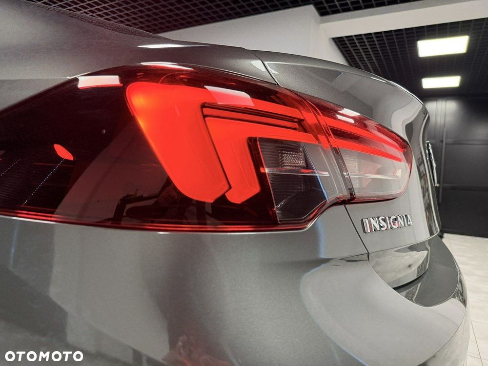 Opel Insignia - 16