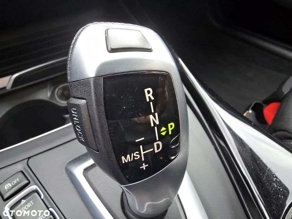 BMW Seria 1 118i Sport Line - 22
