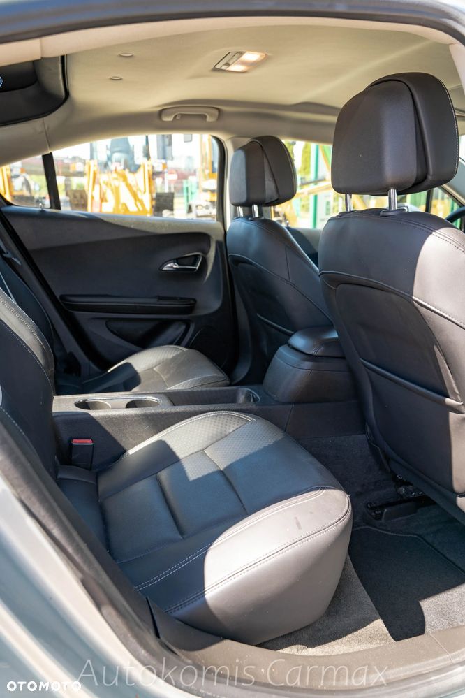 Chevrolet Volt - 20