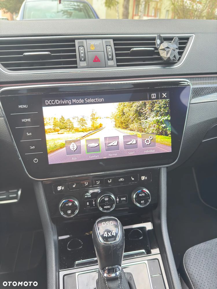 Skoda Superb 2.0 TDI 4x4 Sportline DSG - 8