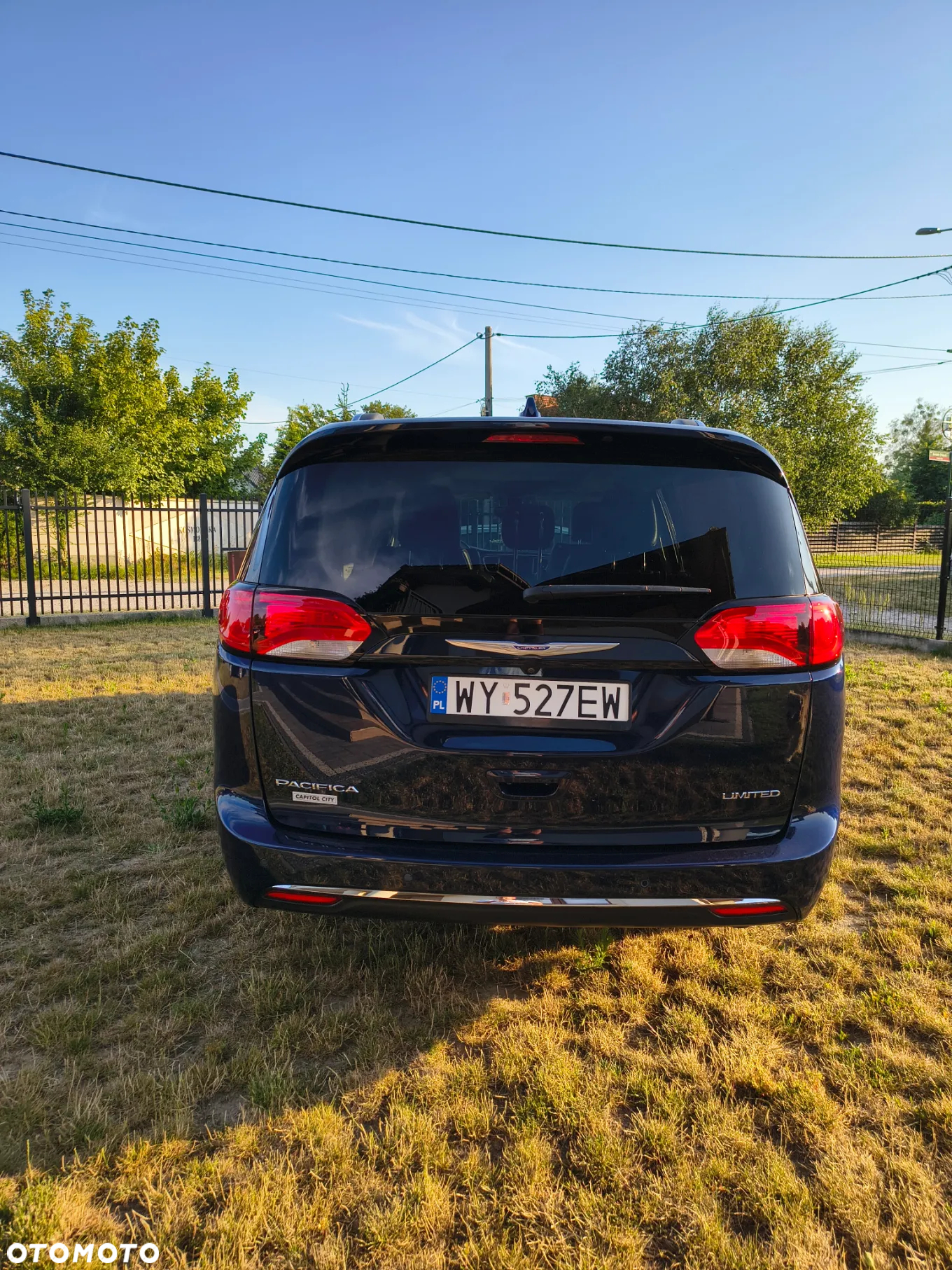 Chrysler Pacifica - 11