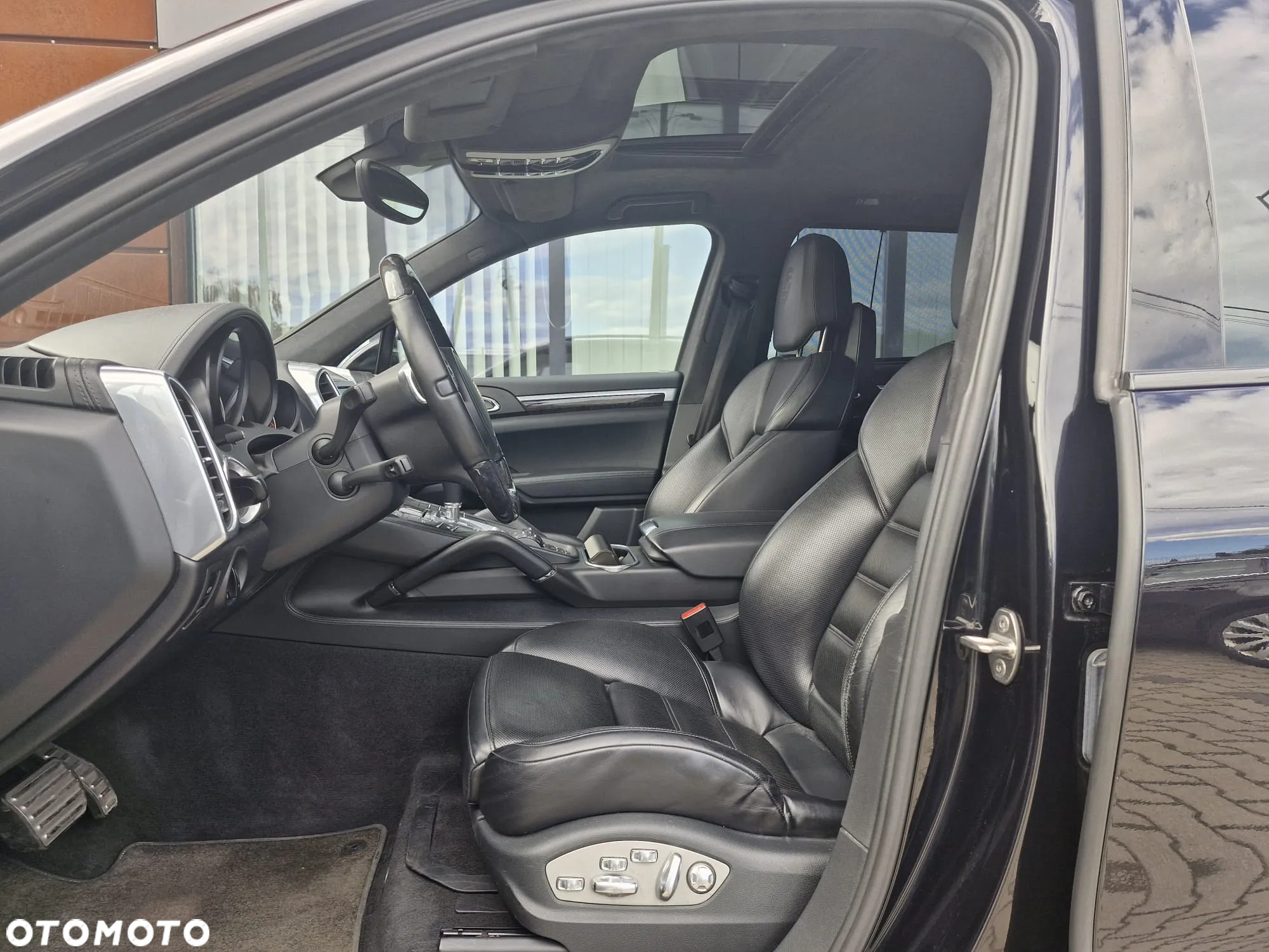 Porsche Cayenne Turbo - 17