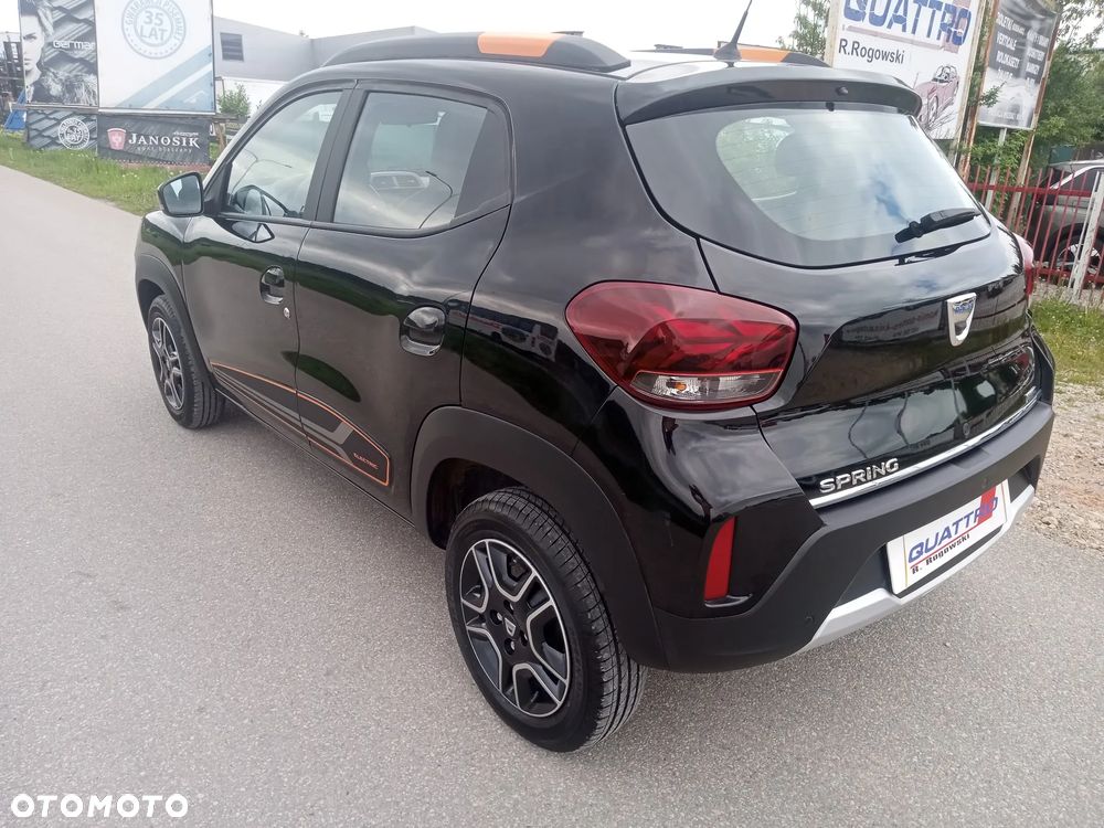 Dacia Spring - 11