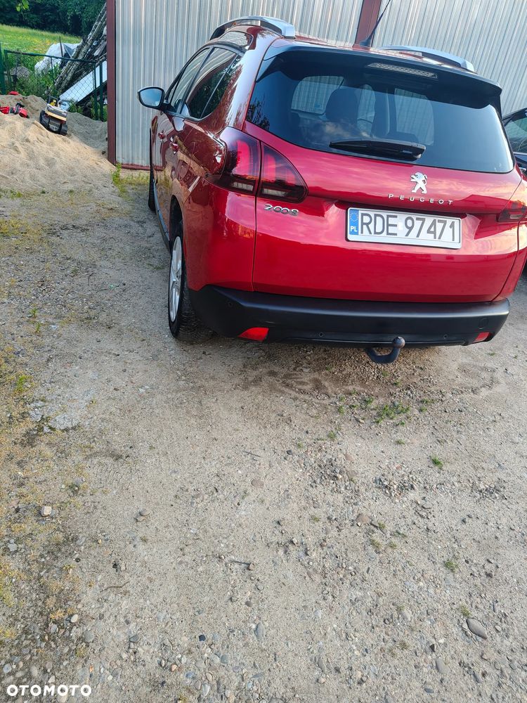Peugeot 2008 - 8