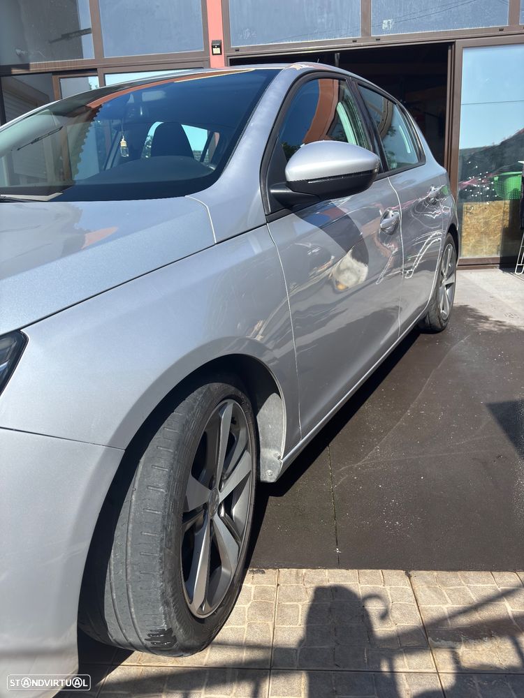 Peugeot 308 1.6 e-HDi Active J17 - 3