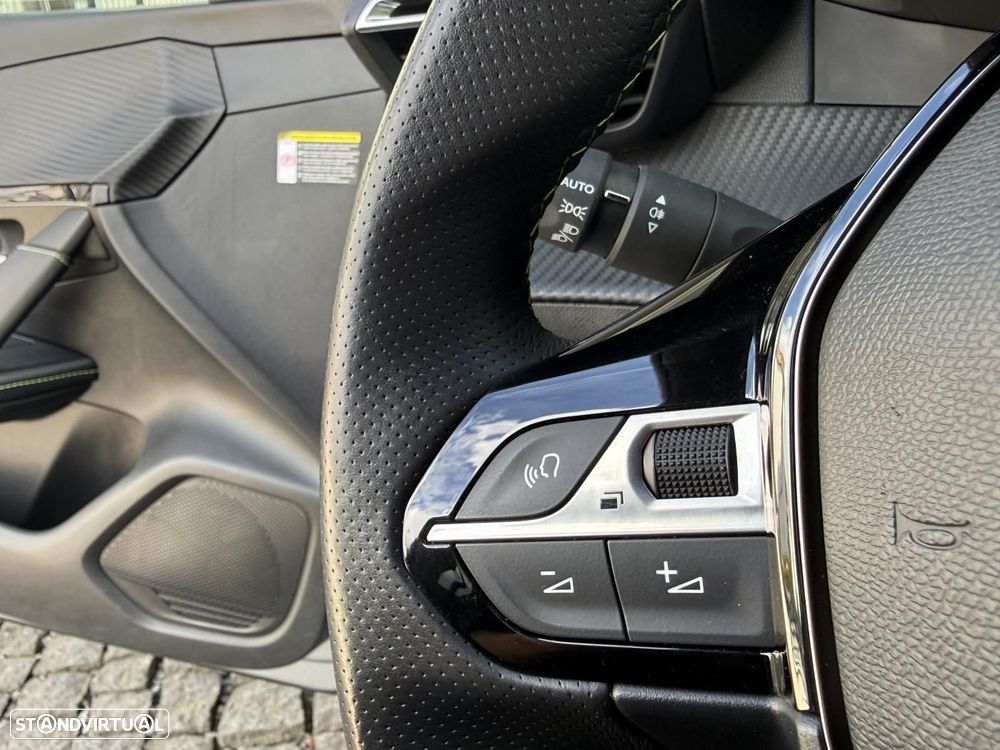 Peugeot e-208 50 kWh GT - 27