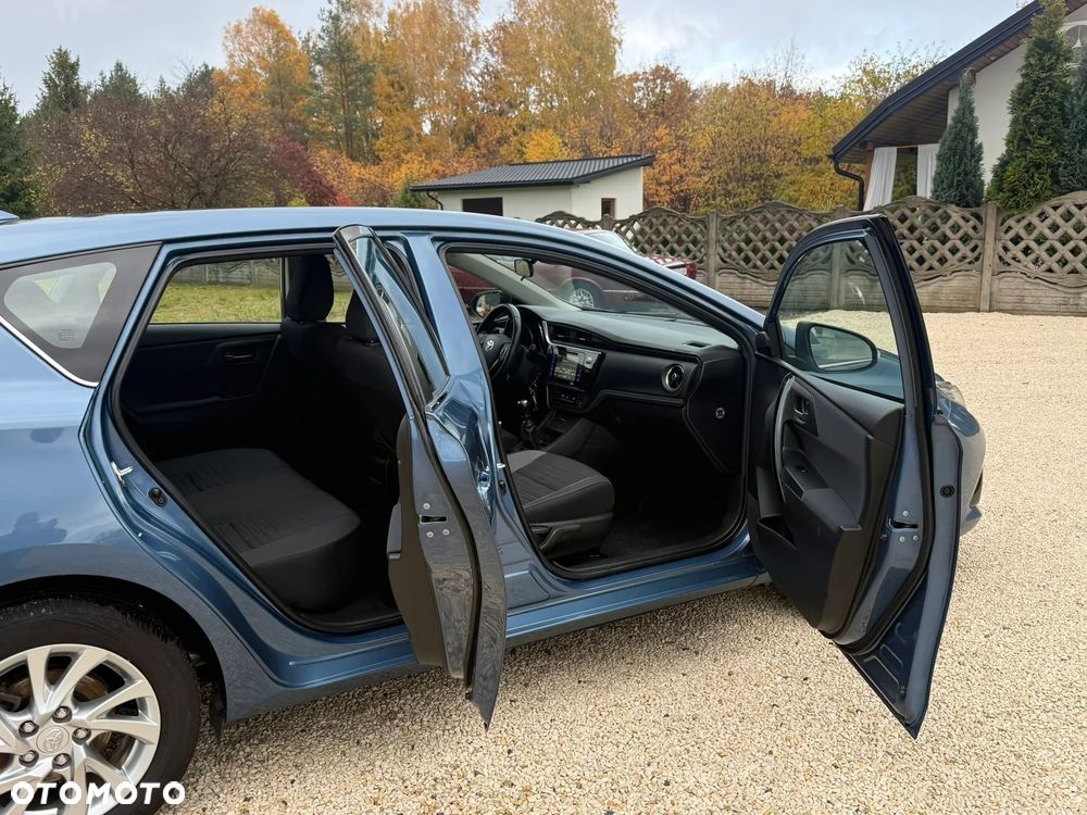 Toyota Auris 1.2 T Dynamic - 31