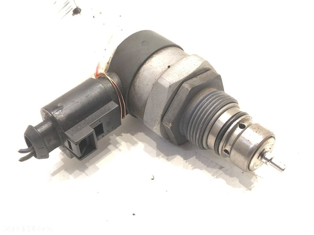 REGULATOR CIŚNIENIA PALIWA - 136.00 PLN - SEAT LEON (5F1) 2012 - 2022 2.0 TDI 110 kW [150 KM] olej - 1