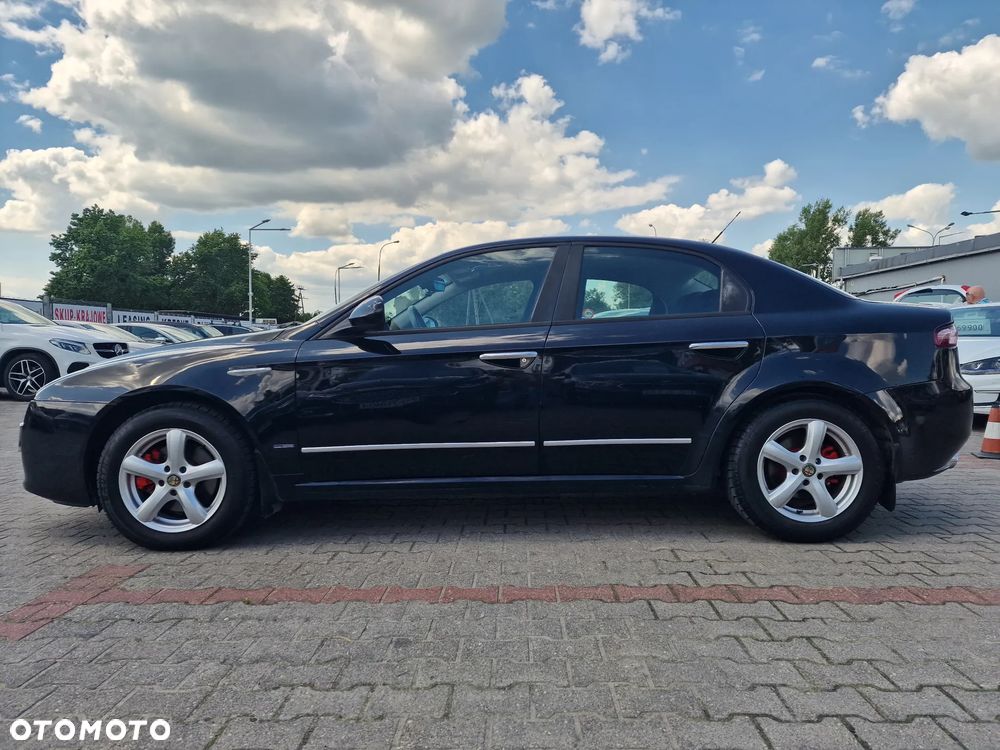Alfa Romeo 159 2005 photo 5
