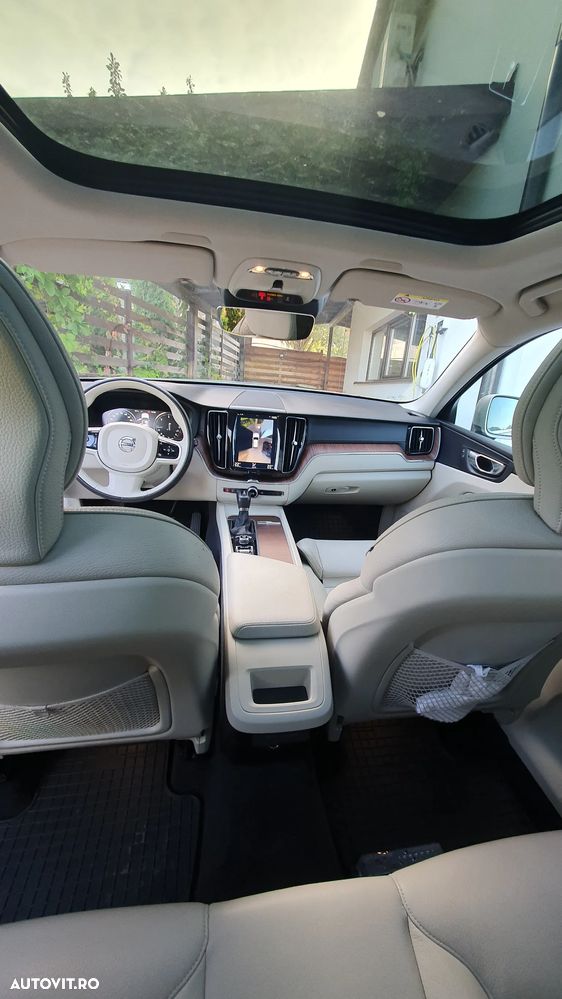 Volvo XC 60 D5 AWD Geartronic Inscription - 11