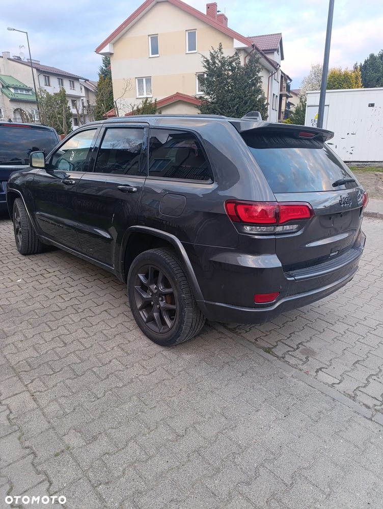 Jeep Grand Cherokee - 2