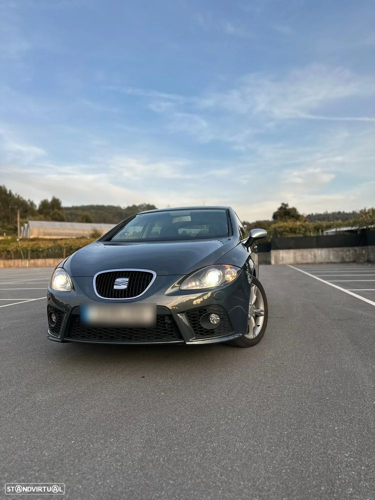 SEAT Leon 2.0 TDI FR - 1