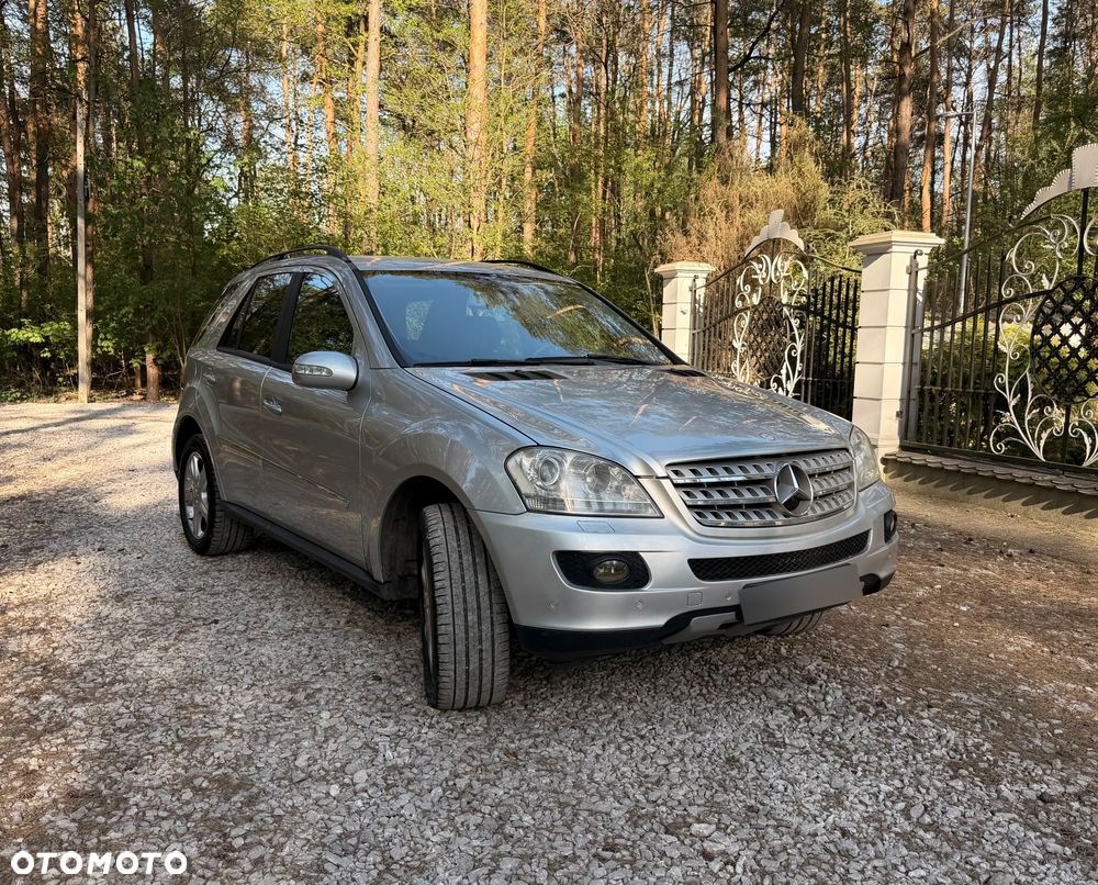 Mercedes-Benz ML 350 4-Matic - 2