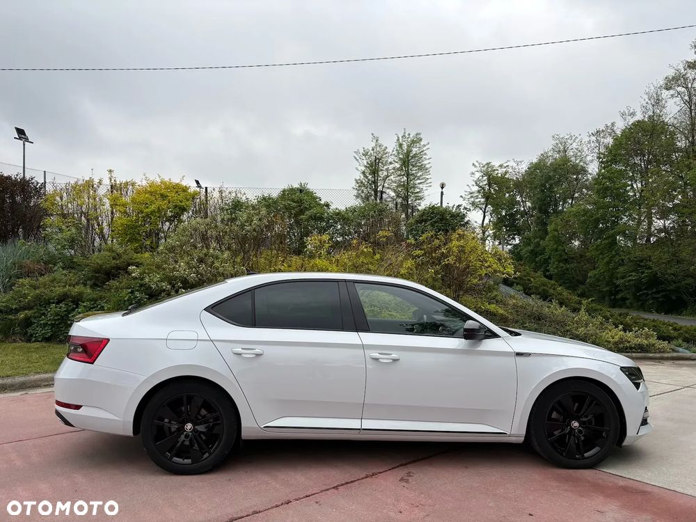 Skoda Superb 1.5 TSI Sportline DSG - 4