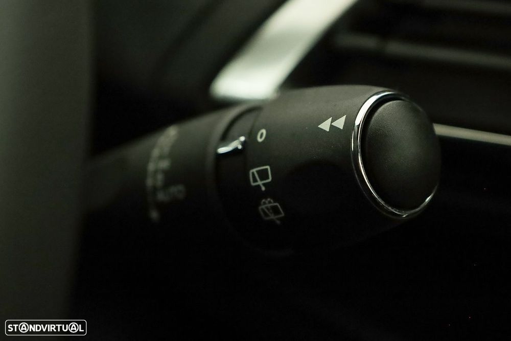 Peugeot 3008 1.6 Hybrid Allure e-EAT8 - 21