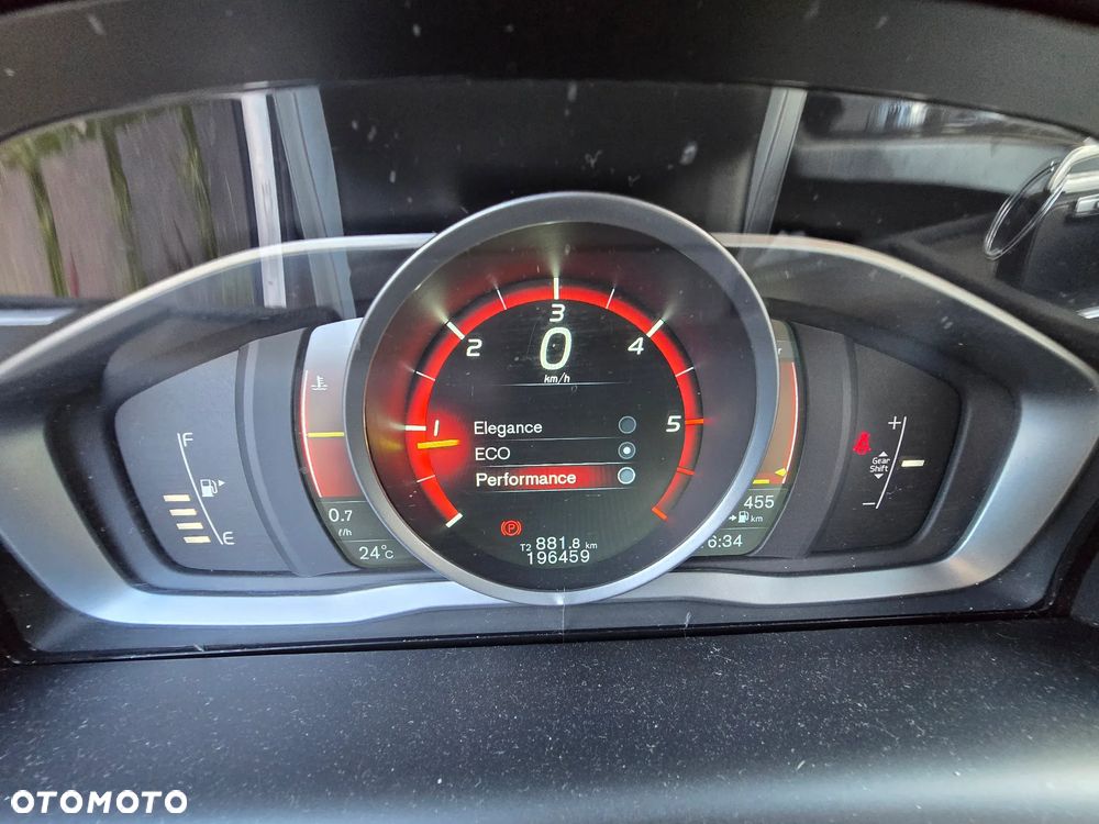 Volvo XC 60 D4 Drive-E Ocean Race - 13