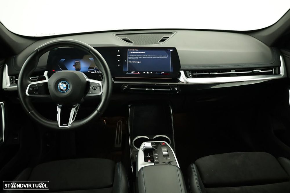 BMW X1 xDrive25e - 9