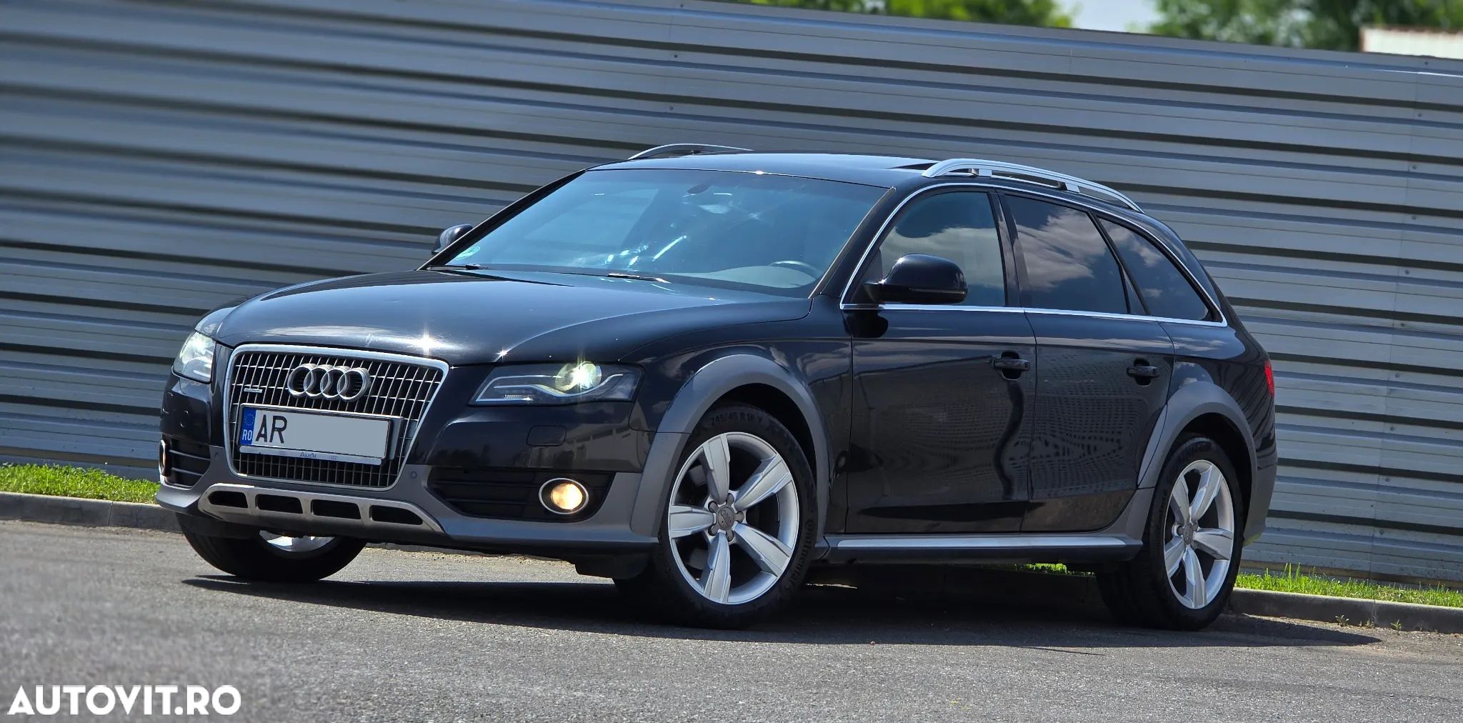 Audi A4 Allroad 2.0 TDI Quattro - 1