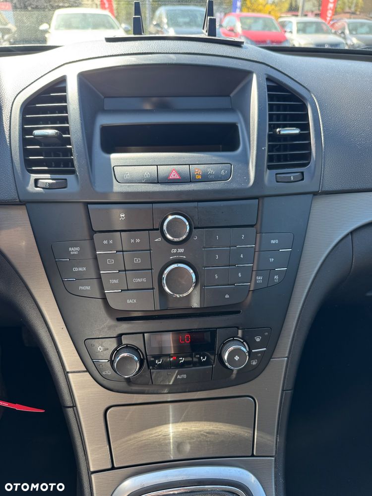 Opel Insignia 2.0 CDTI - 25