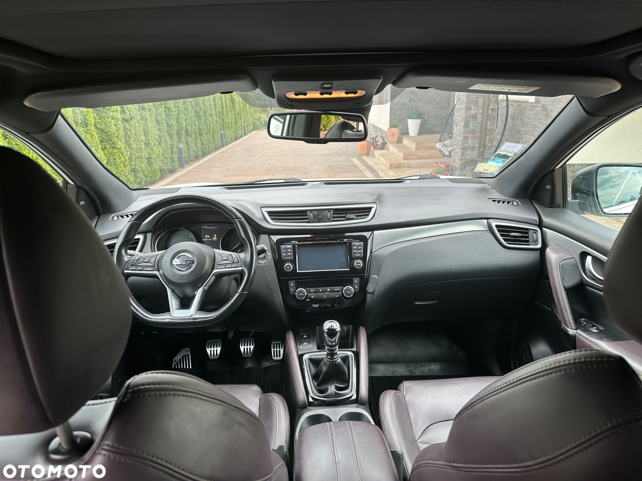 Nissan Qashqai 1.6 dCi TEKNA+ - 6