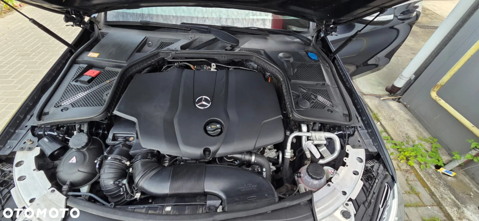 Mercedes-Benz Klasa C 220 T CDI DPF Automatik Elegance - 38