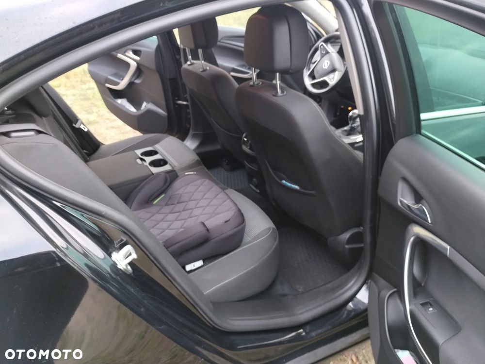 Opel Insignia - 11