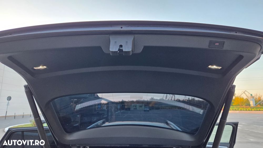Skoda Superb 2.0 TDI DSG Style - 17