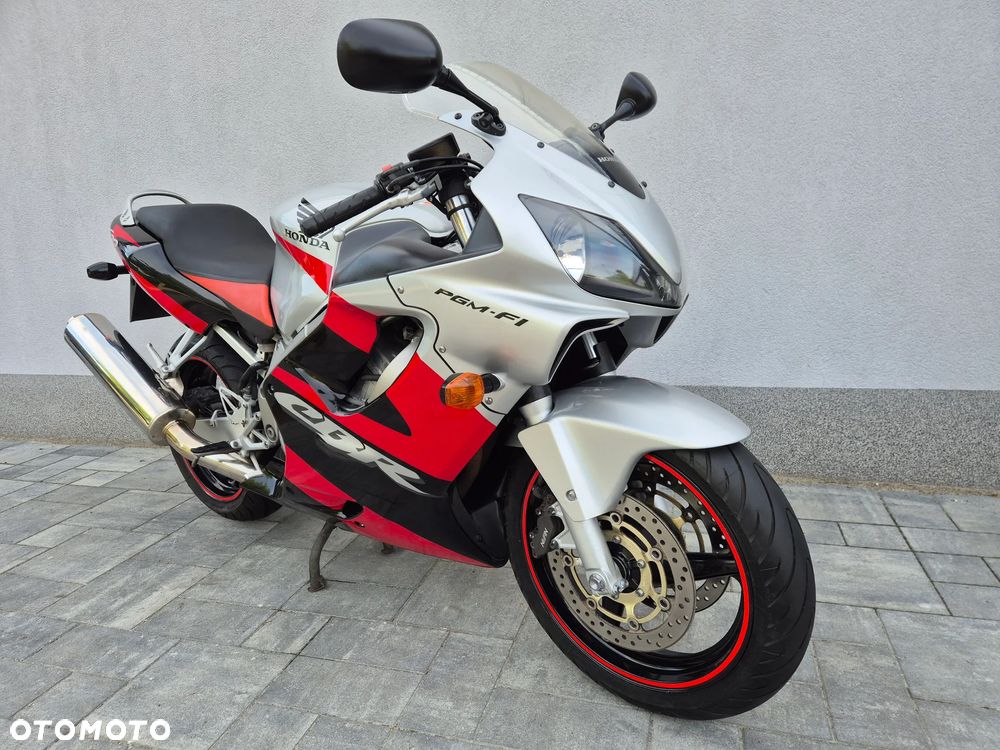 Honda CBR - 14