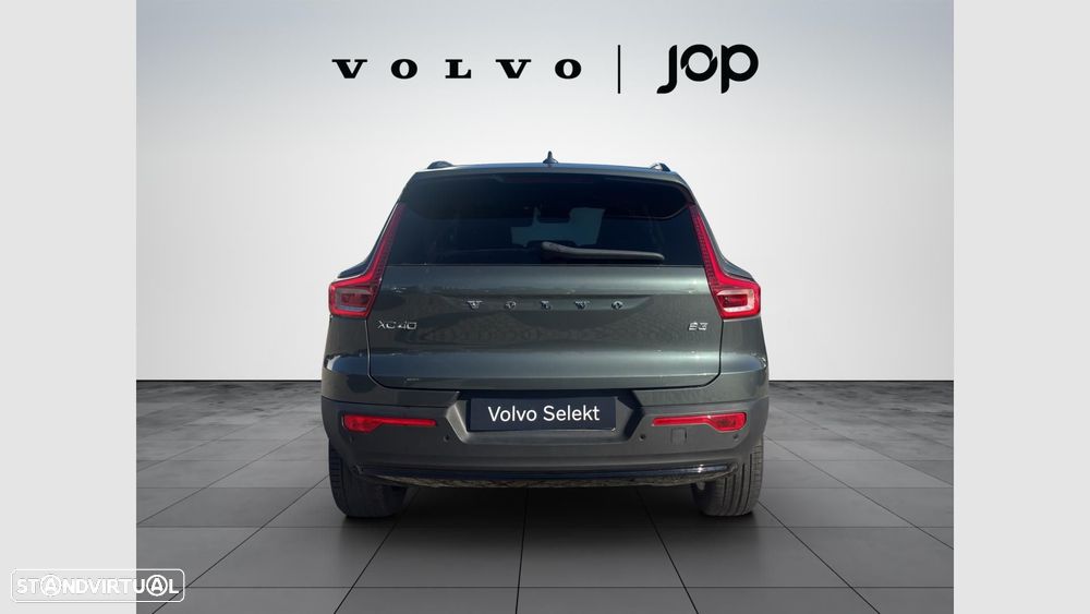 Volvo XC 40 2.0 B3 Plus Dark - 7