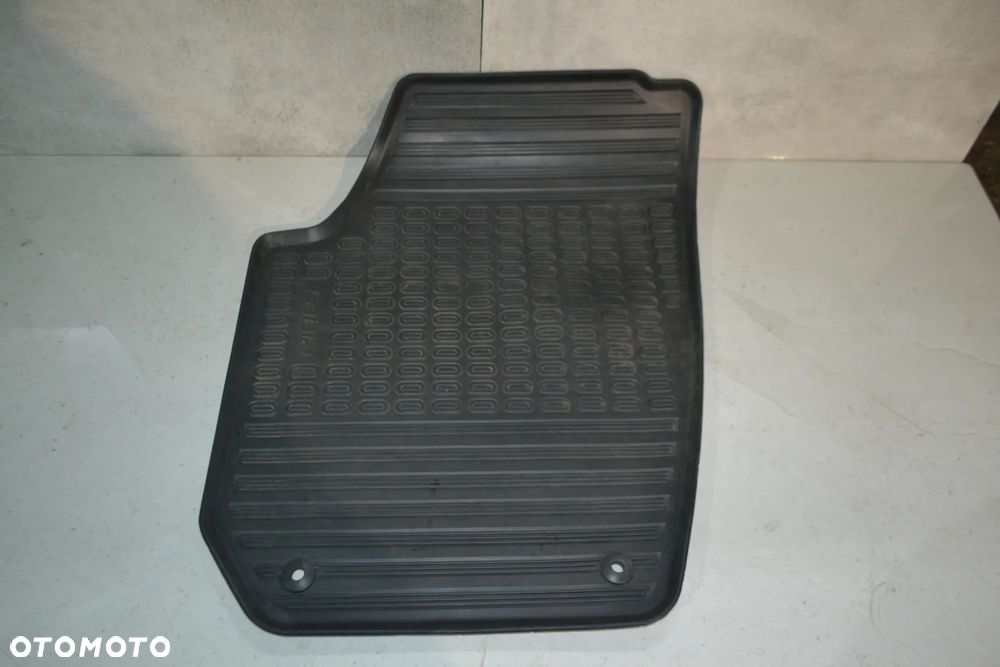SKODA FABIA II DYWANIKI GUMOWE PRZÓD TYŁ KPL - 2