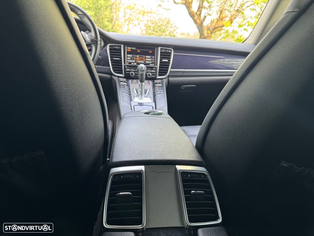 Porsche Panamera S E-Hybrid - 16