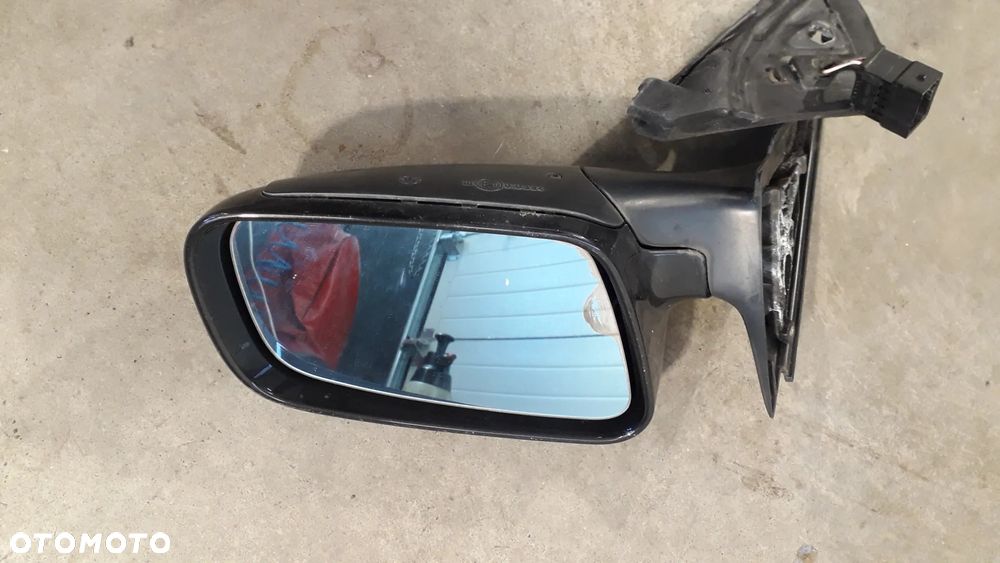 lusterko prawe LZ9W A3 8L 1.6 lift - 3