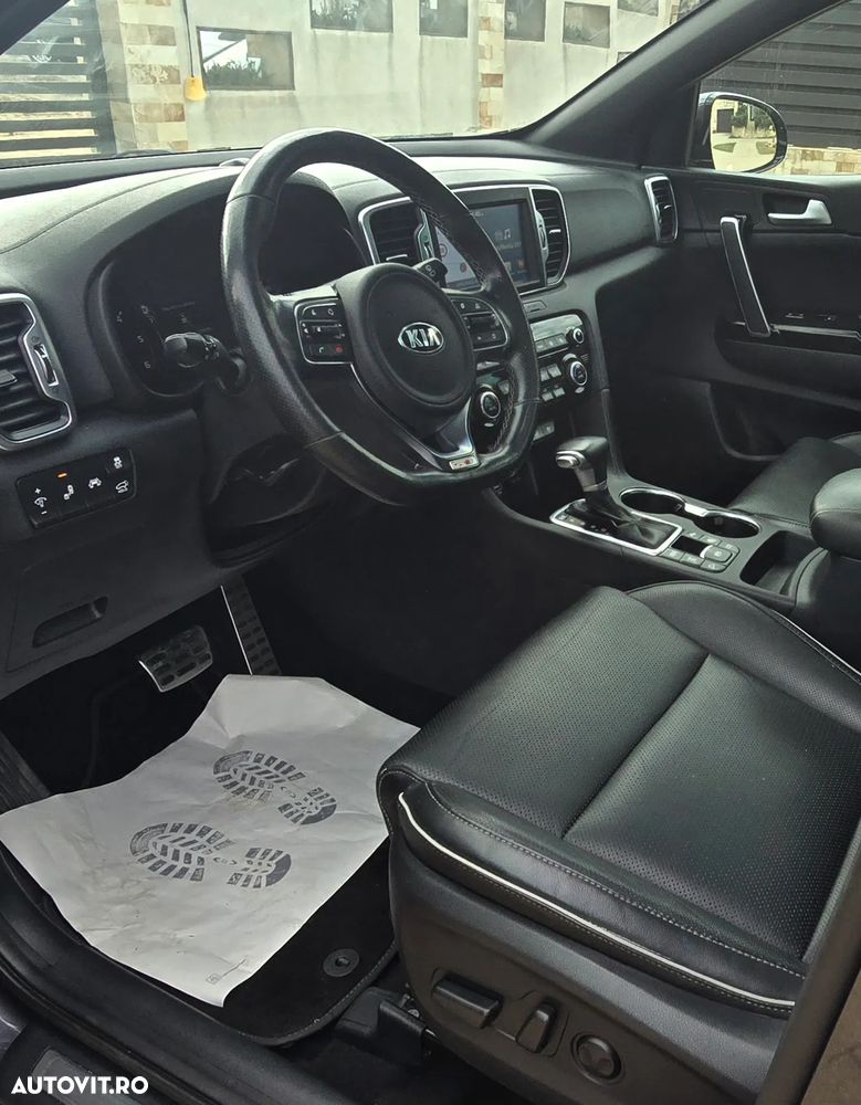 Kia Sportage 2,0 CRDI AWD Aut. Platinum - 29