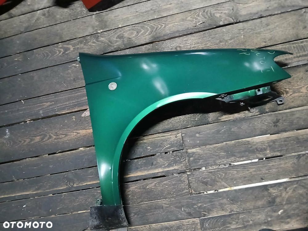 Fiat Punto II Lift Błotnik prawy - 1