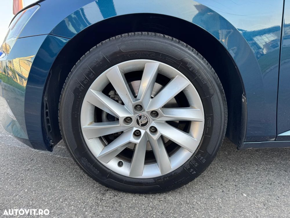 Skoda Superb Combi 1.6 TDI DSG Ambition - 30