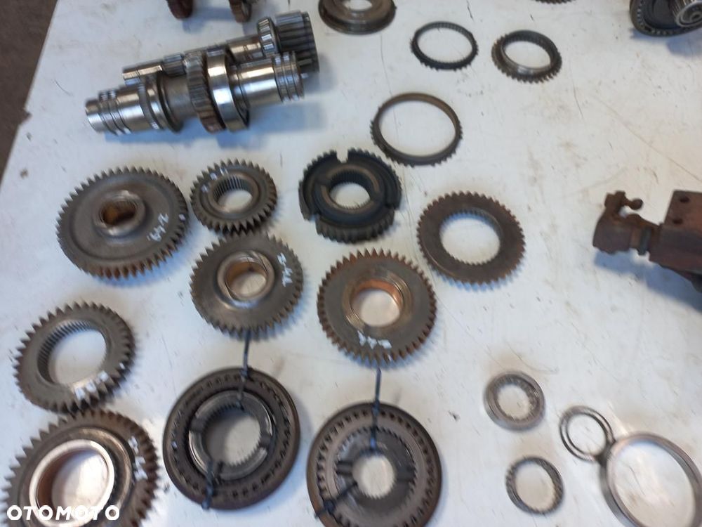 Koło zębate,wałek,tryb,choinka,Z25 Z41 Z37 81873139,Z38 Z37 Z33 81866524,Z46 Z38 81871991,Z23 Z29 Z44 81872802 New Holland Ford - 6