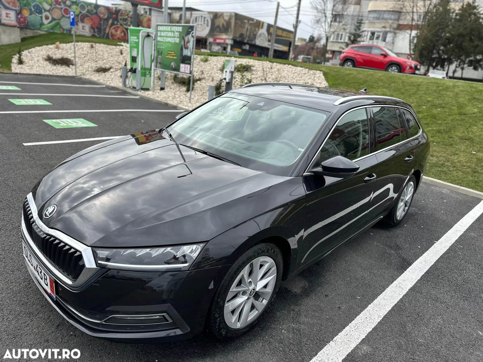 Skoda Octavia 2.0 TDI DSG First Edition - 6