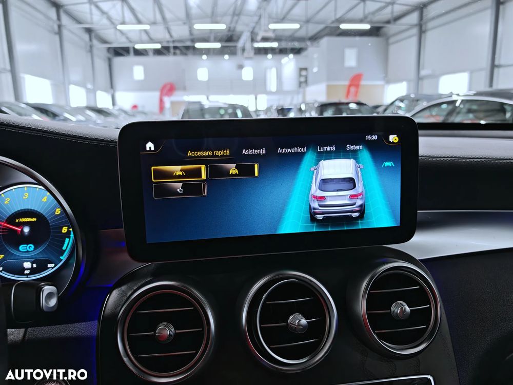 Mercedes-Benz GLC 300 de 4Matic 9G-TRONIC - 23