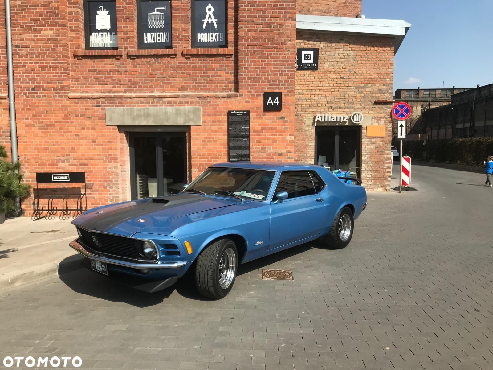 Ford Mustang - 1