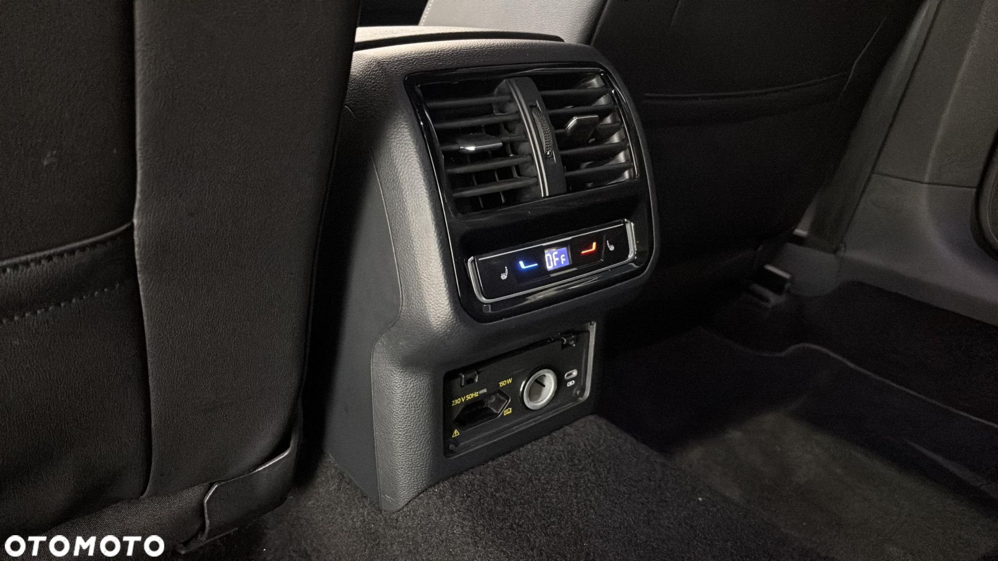 Volkswagen Arteon 2.0 TSI R-Line DSG - 26