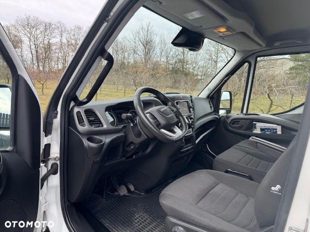 Iveco 35C18HA8 V - 10