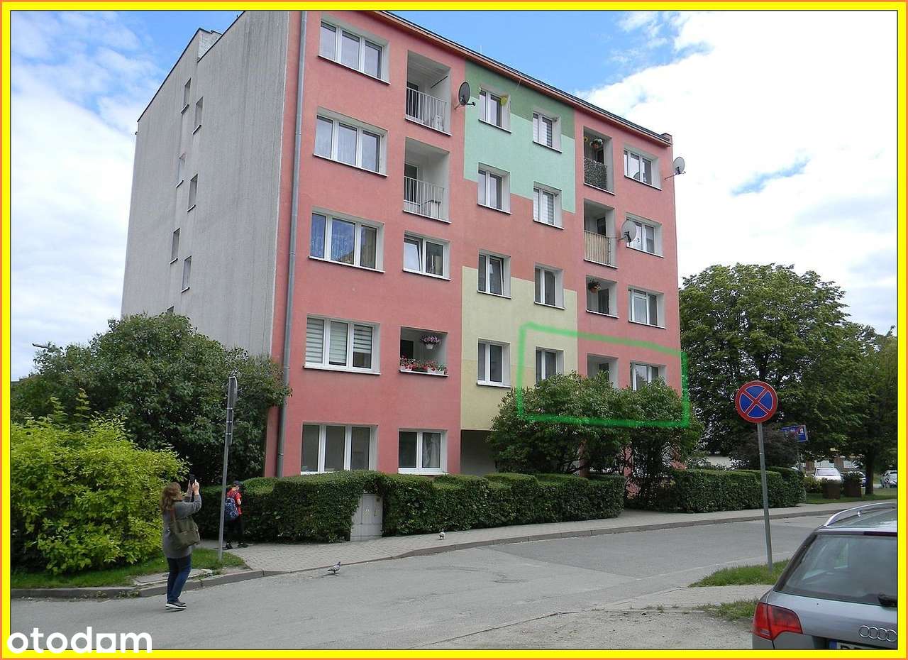 3 pokoje | 1 piętro | Os. Włókniarzy 6 | 46,3 m2 | x2 garaże | KW |