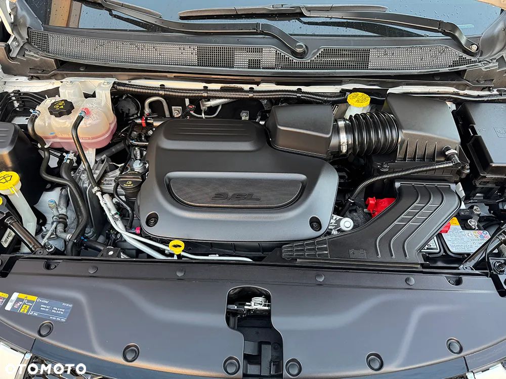Chrysler Pacifica - 21