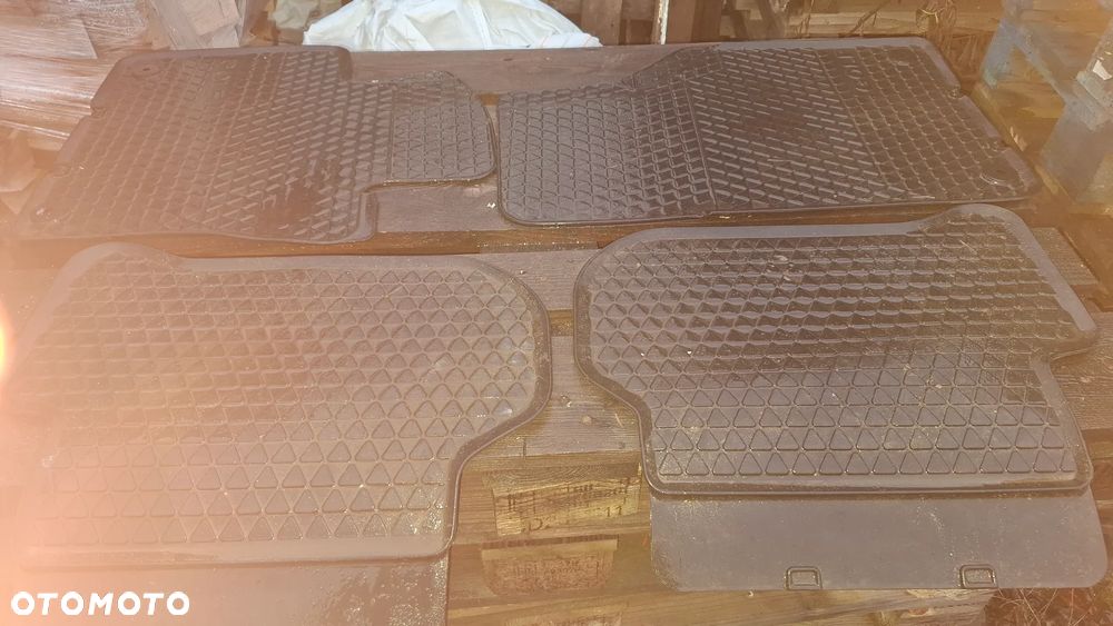 Volkswagen Golf 1.6 TDI BlueMot Comfortline DSG - 14