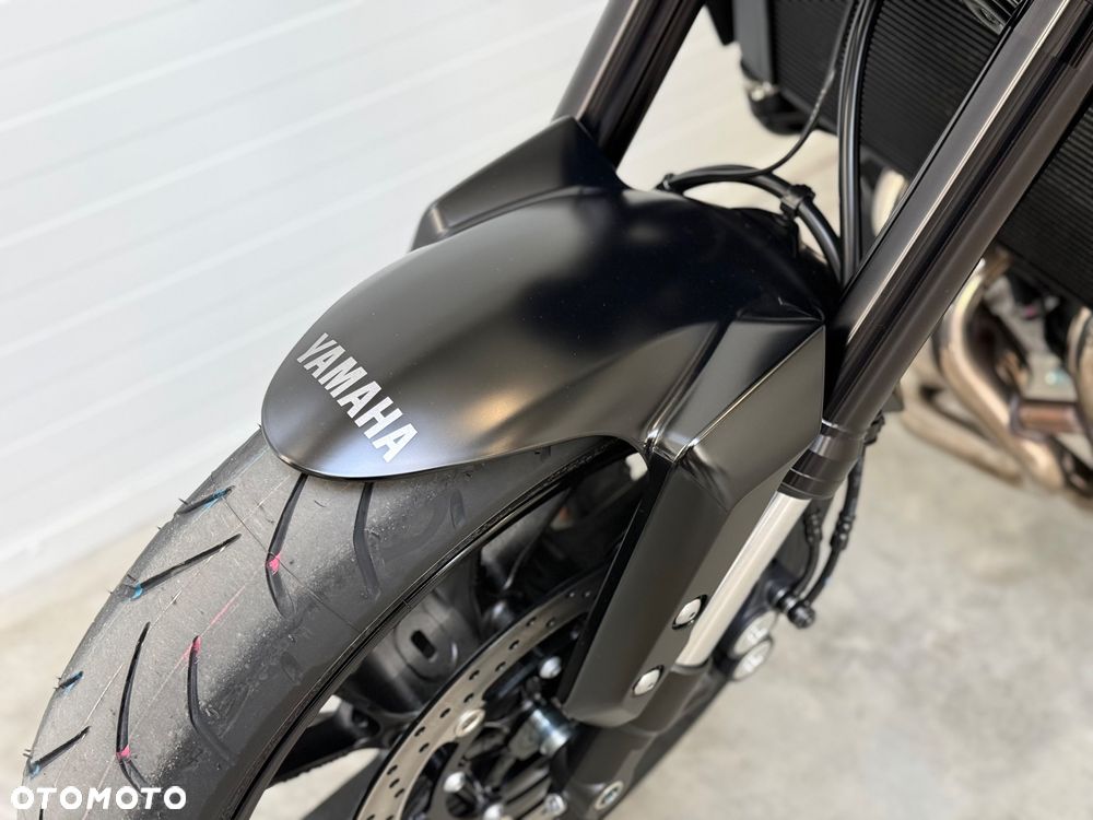 Yamaha MT - 24