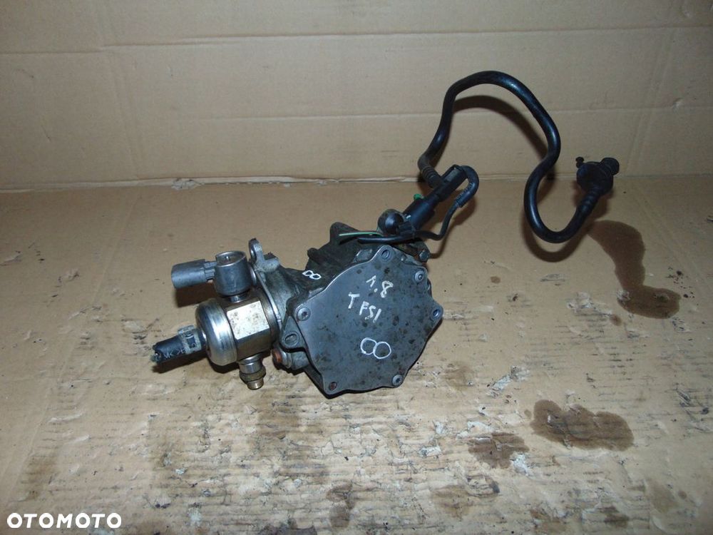 AUDI A3 8P TT 8J 1.8 TFSI 06J145100F POMPA VACUM PALIWA CISNIENIA - 1