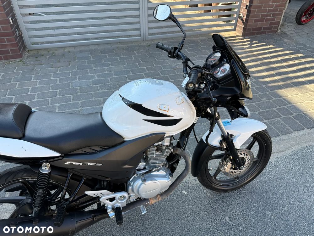 Honda CBF - 23