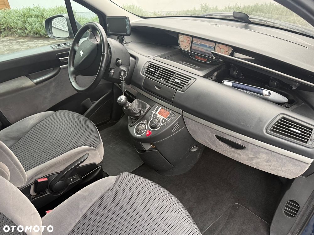 Peugeot 807 2.0 HDi Premium - 14