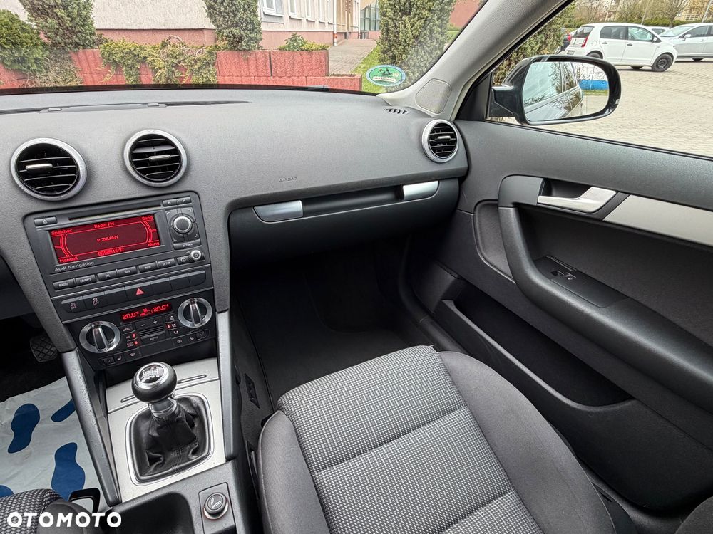 Audi A3 Sportback 1.4 TFSI S line Sportpaket - 21